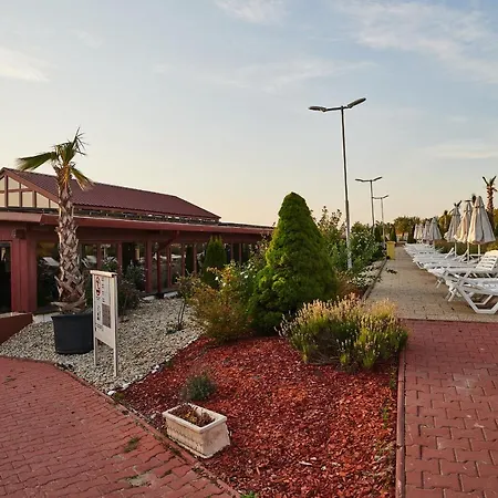 Miraj Szálloda Losonc