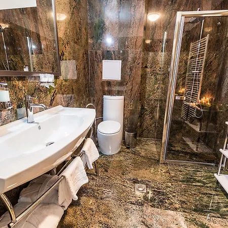 Szálloda Miraj Losonc